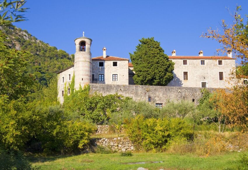 Manastir Podmaine u Budvi, Crna Gora